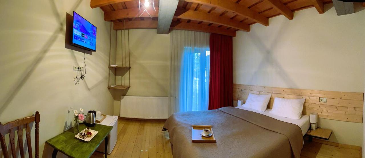 Hotel Ailama Mestia Buitenkant foto